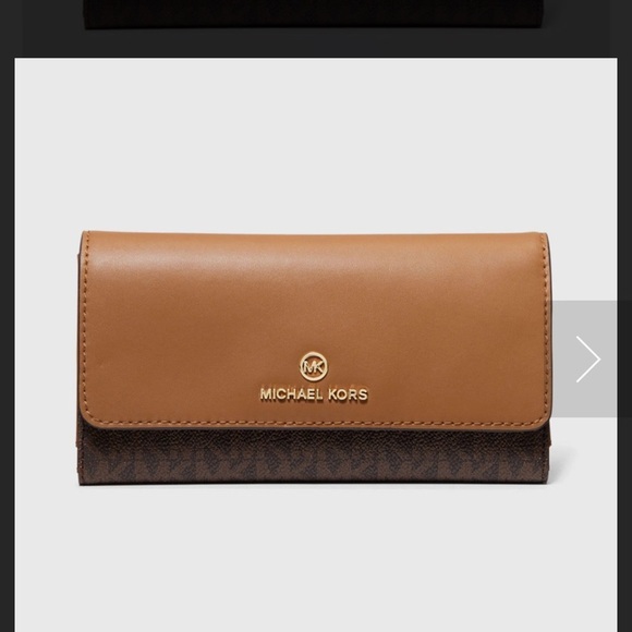 EUC Michael Kors Jet Set Charm Monogram Large Tri Fold Wallet Brown/Acorn - Picture 1 of 9
